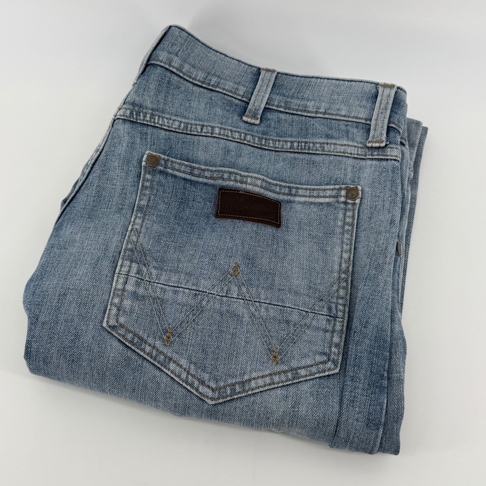 Wrangler Retro Slim Straight Leg Jeans Mens Light Wash Denim Blue 36x32